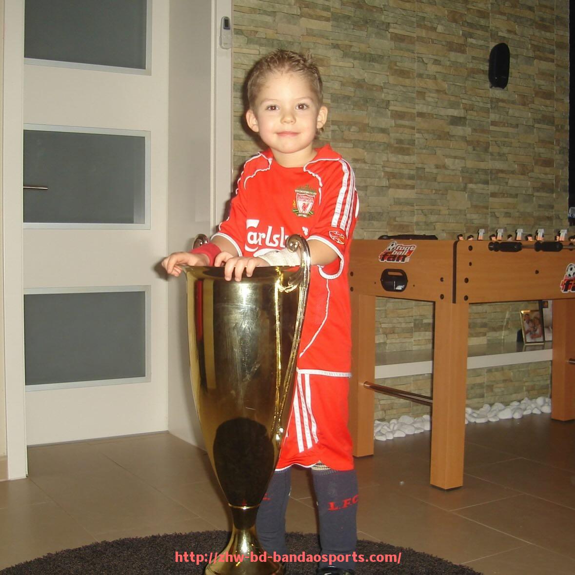 半岛体育-曾效力NBA火箭队的球员名录与退役去向